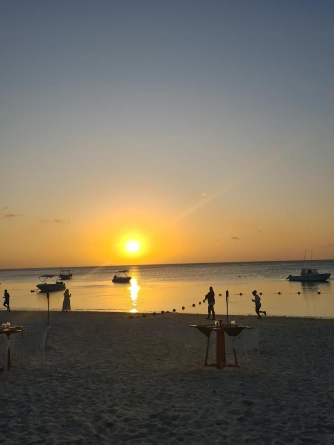 Ocean Blue Villa, Flic-En-Flac 外观 照片