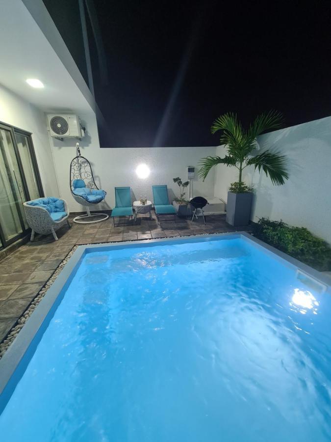 Ocean Blue Villa, Flic-En-Flac 外观 照片