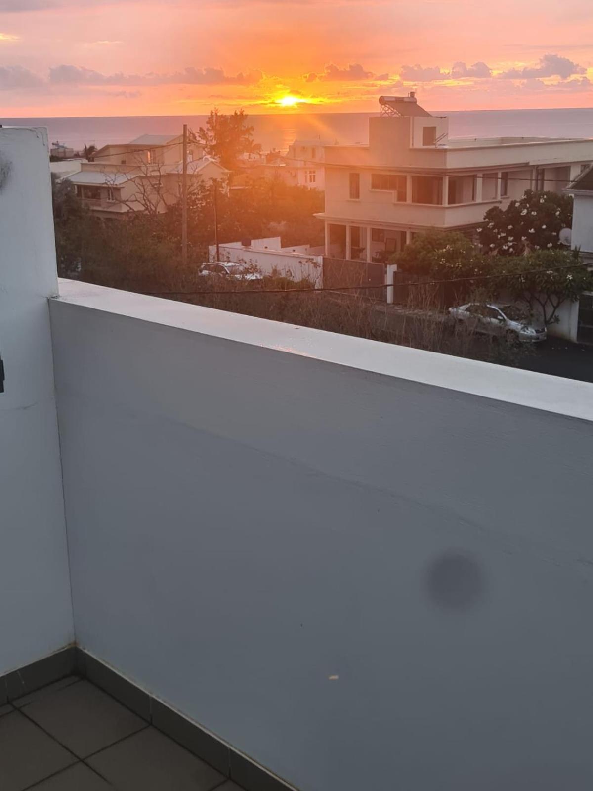 Ocean Blue Villa, Flic-En-Flac 外观 照片